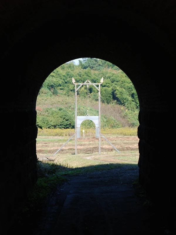 北側から見たギロチン